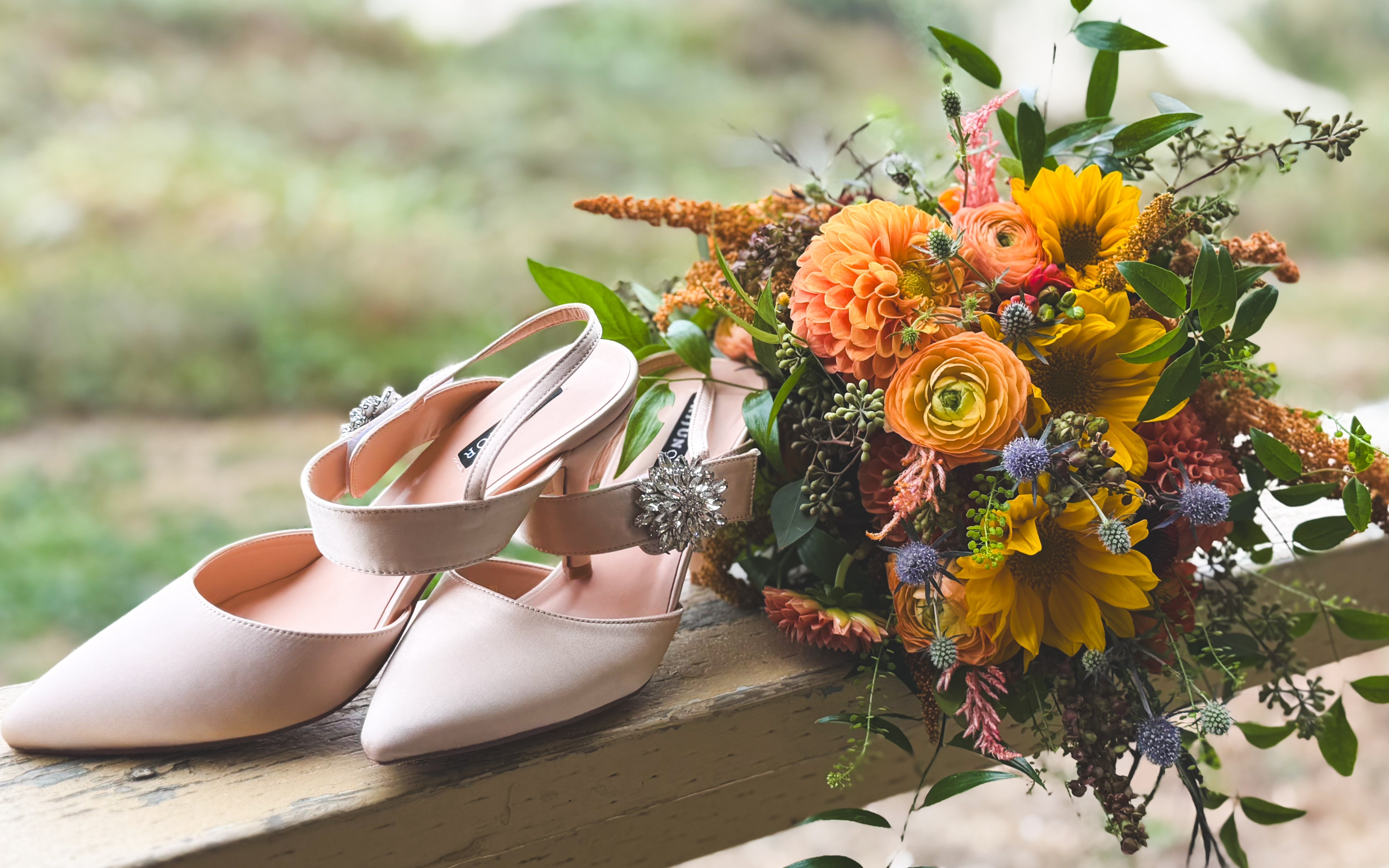 Why You Will Not See Pre Made Bouquets at Your Hometown Florist in Florence, Oregon